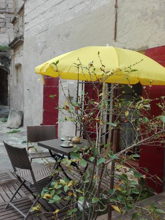 Holiday home La Maison Des Hautures Arles